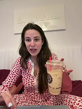 heyitsmadig online show from 03-26-26, 01:20