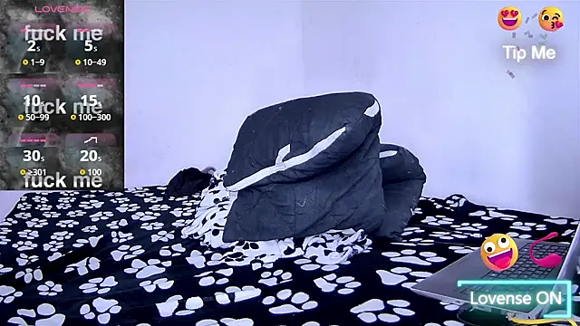 Snapshot of karla_sexy21 chatting on 03-14-26, 05:46 karla sexy21 online show from 03-14-26, 05:46