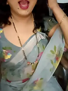 Snapshot of Niharika555 chatting on 04-08-26, 02:29 Niharika555 online show from 04-08-26, 02:29