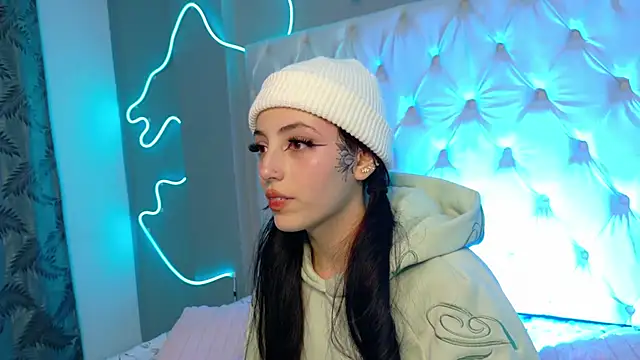 Megan  cole1 online show from 11-07-25, 03:33