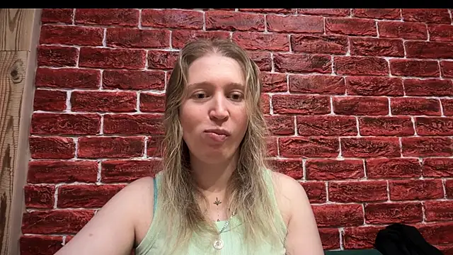 CitrusBlissss online show from 10-21-25, 12:04