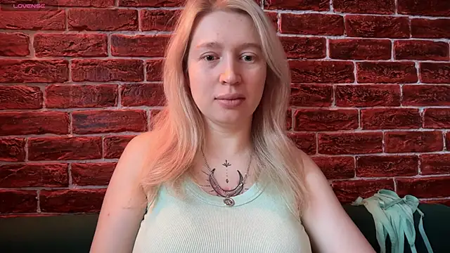 CitrusBlissss online show from 11-24-25, 02:44