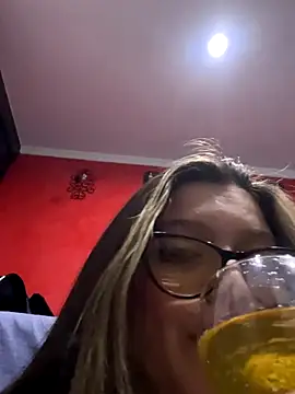 KoraSweett online show from 11-30-25, 03:40