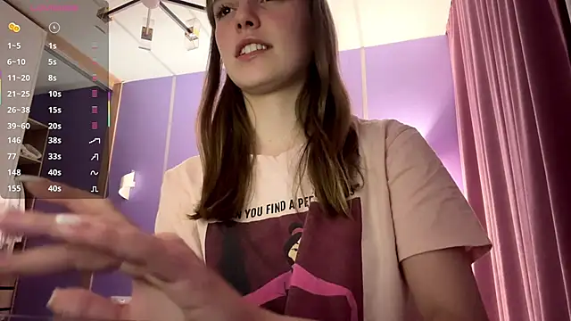 Snapshot of LinaMoonBlessed chatting on 05-17-26, 01:33 LinaMoonBlessed online show from 05-17-26, 01:33