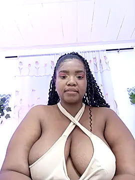 SamaraArtiaga1 online show from 12-04-25, 12:20