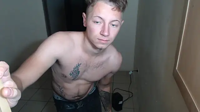 BlondZilla online show from 12-18-25, 08:08