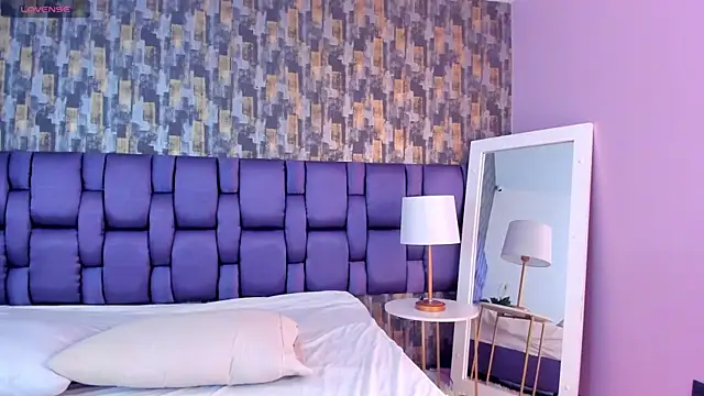 Snapshot of VeraBlazze chatting on 02-07-26, 02:14 VeraBlazze online show from 02-07-26, 02:14