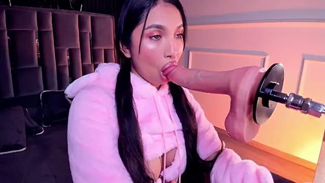 Amberashford online show from 09-14-25, 04:02