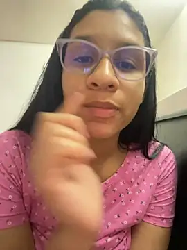 Snapshot of Danny_gonza chatting on 10-17-25, 02:04 Danny gonza online show from 10-17-25, 02:04