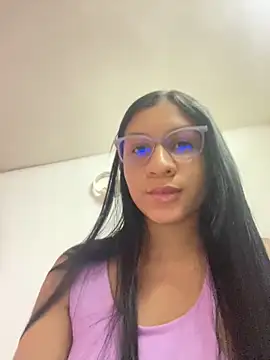 Snapshot of Danny_gonza chatting on 10-19-25, 12:24 Danny gonza online show from 10-19-25, 12:24