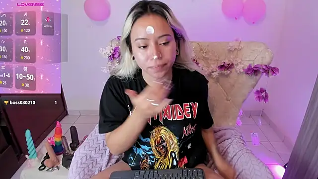 Nataliahenao69 online show from 10-23-25, 02:16