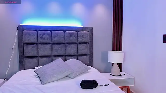 Snapshot of AidaJones chatting on 02-14-26, 12:38 AidaJones online show from 02-14-26, 12:38