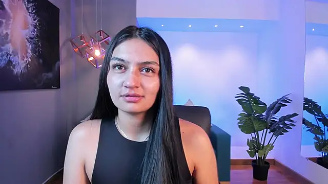 Snapshot of AidaJones chatting on 10-15-25, 11:18 AidaJones online show from 10-15-25, 11:18