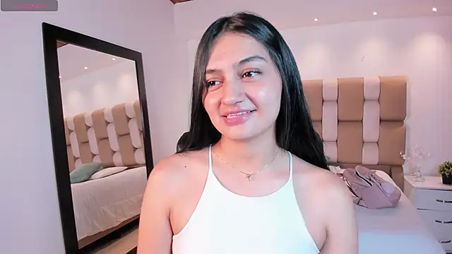 AidaJones online show from 10-18-25, 12:18