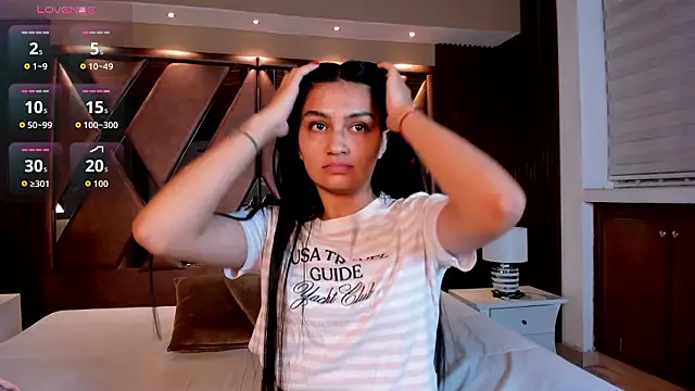 Snapshot of AidaJones chatting on 02-11-26, 11:21 AidaJones online show from 02-11-26, 11:21