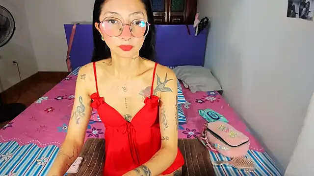 Snapshot of Anais_lux chatting on 05-23-26, 12:20 Anais lux online show from 05-23-26, 12:20