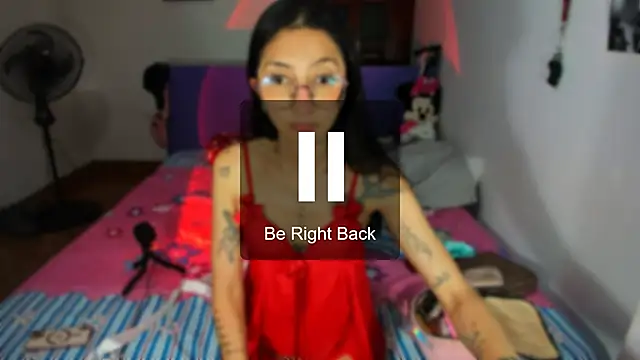 Snapshot of Anais_lux chatting on 06-02-26, 11:49 Anais lux online show from 06-02-26, 11:49