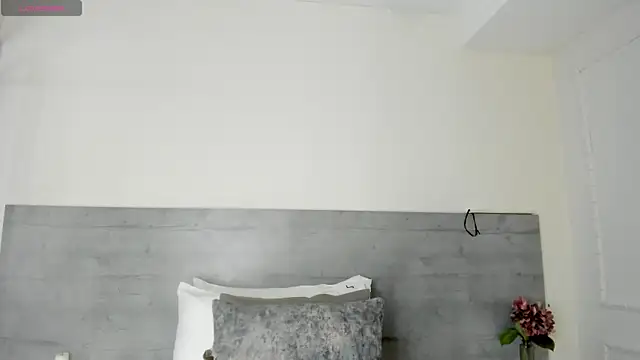 sunnyWhitee online show from 07-10-26, 11:21