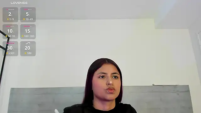 Snapshot of sunnyWhitee chatting on 05-20-26, 07:11 sunnyWhitee online show from 05-20-26, 07:11