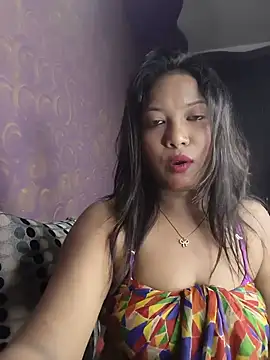 Snapshot of hornyzinia123 chatting on 06-19-26, 03:23 hornyzinia123 online show from 06-19-26, 03:23