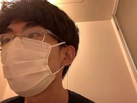 Snapshot of kurusu46 chatting on 10-25-25, 12:39 kurusu46 online show from 10-25-25, 12:39