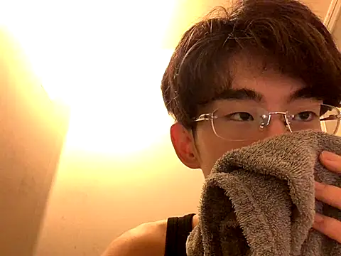 Snapshot of kurusu46 chatting on 10-19-25, 11:46 kurusu46 online show from 10-19-25, 11:46