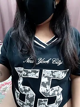 Snapshot of Aavya_007 chatting on 02-20-26, 01:46 Aavya 007 online show from 02-20-26, 01:46