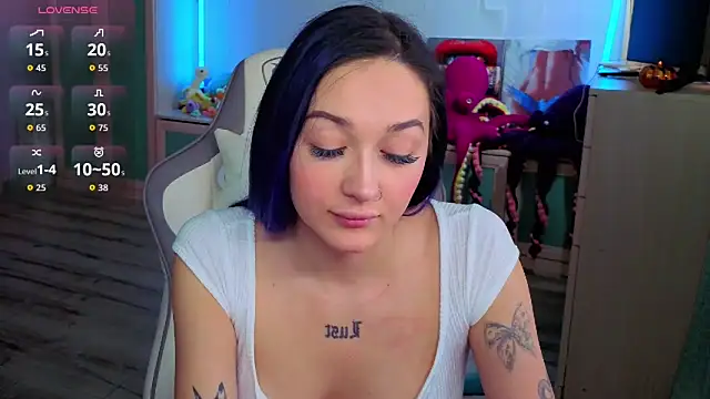 Im suka online show from 12-16-25, 04:28