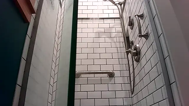 Snapshot of LEVIATHANX666 chatting on 02-23-26, 05:02 LEVIATHANX666 online show from 02-23-26, 05:02