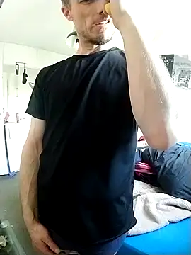 Snapshot of Wilsonn86 chatting on 02-26-26, 11:54 Wilsonn86 online show from 02-26-26, 11:54