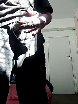 dickcurved38 online show from 05-06-26, 10:19