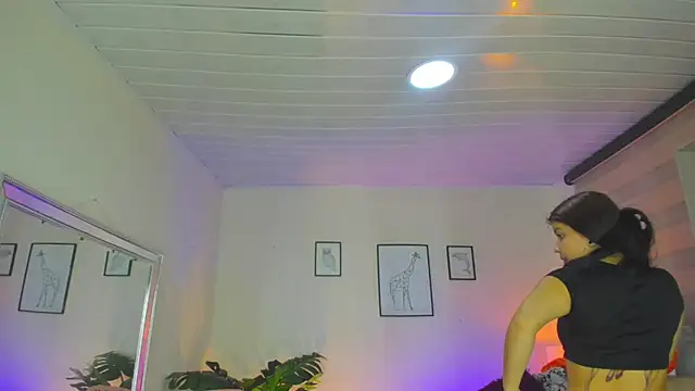 Snapshot of LusyKitty chatting on 10-16-25, 03:42 LusyKitty online show from 10-16-25, 03:42