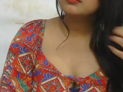 POOJA 199 online show from 12-04-25, 10:03