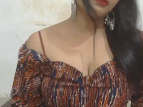 POOJA 199 online show from 05-18-26, 08:19