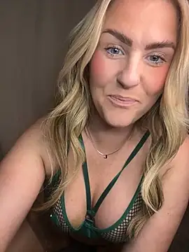 Charleigh xx online show from 05-20-26, 09:23