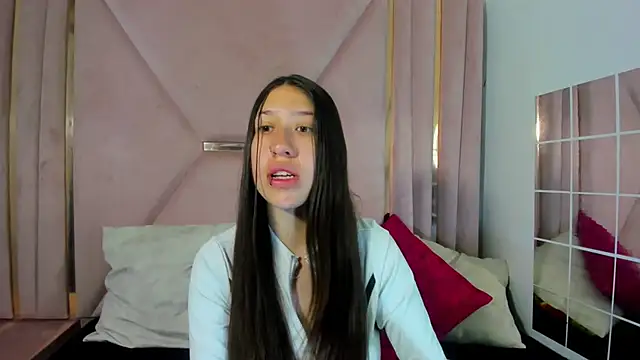 Snapshot of venusmorgan chatting on 09-20-25, 04:23 venusmorgan online show from 09-20-25, 04:23