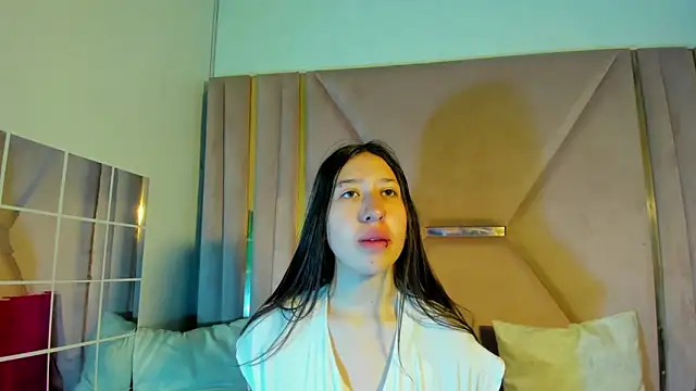 Snapshot of venusmorgan chatting on 09-15-25, 03:34 venusmorgan online show from 09-15-25, 03:34