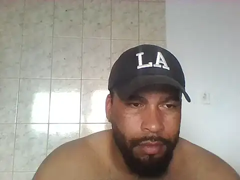 Snapshot of OliveiraSeven chatting on 05-04-26, 06:55 OliveiraSeven online show from 05-04-26, 06:55
