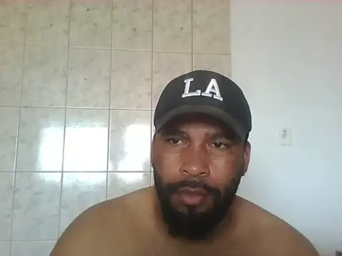 Snapshot of OliveiraSeven chatting on 05-07-26, 01:58 OliveiraSeven online show from 05-07-26, 01:58