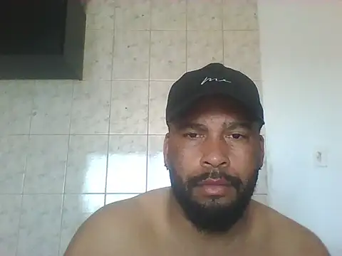Snapshot of OliveiraSeven chatting on 07-21-26, 05:36 OliveiraSeven online show from 07-21-26, 05:36