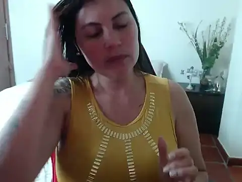 Secret Bella online show from 10-07-25, 11:33
