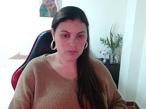 Secret Bella online show from 10-04-25, 12:17