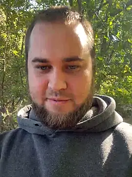 Snapshot of Big--tits chatting on 09-10-25, 05:28 Big--tits online show from 09-10-25, 05:28