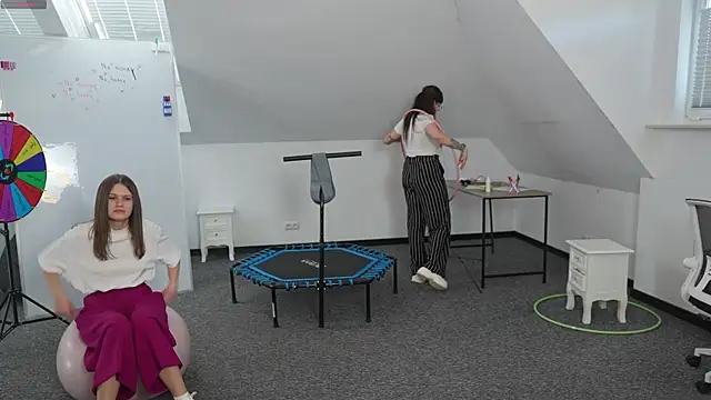 VivianSweet  online show from 04-23-26, 12:29