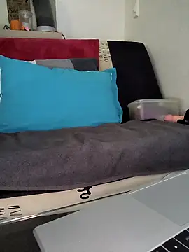 Volcaniiia online show from 04-14-26, 04:01