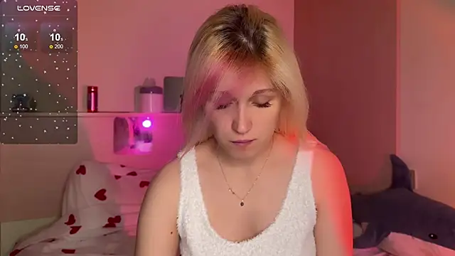  Annabel Myr  online show from 10-06-25, 11:11