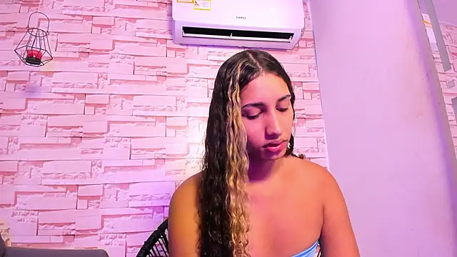 candice777 online show from 06-04-26, 12:32