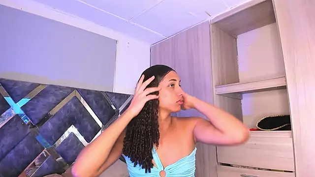 candice777 online show from 09-24-25, 12:00