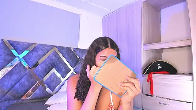 candice777 online show from 10-04-25, 01:01