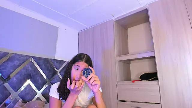 candice777 online show from 09-23-25, 02:02